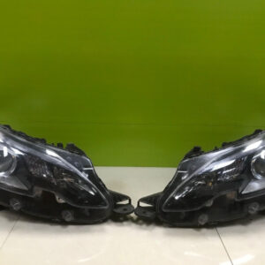 Peugeot 2008 2013-18 Genuine pair  headlights