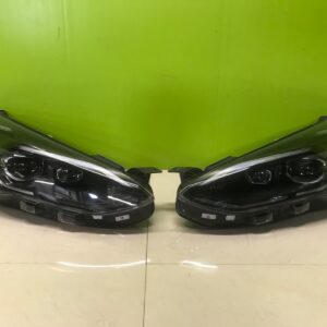 Ford Focus Rs/St  mk4 2018- 21 Genuine Xenon led headlights pair jx7b 13e016