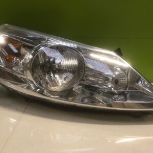 peugeot expert 2011-16 genuine driver side headlight 89902606