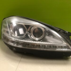 Mercedes S class 2009-12  Genuine xenon headlight a2218201859