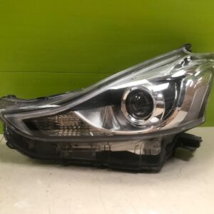 Toyota prius 2015-18 genuine passenger headlight