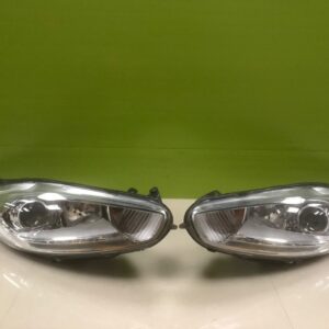 Ford fiesta 2013-17 genuine pair  led Headlights