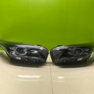 Kia x -ceed 2017-on  genuine pair  led Headlights