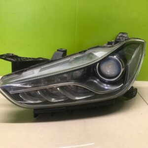Maserati ghibli 2016-genuine passenger side led headlight m157