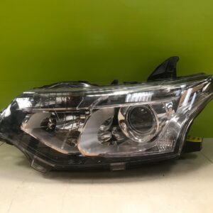 Mitsubishi Outlander 2014- Genuine  passenger side xenon Headlight