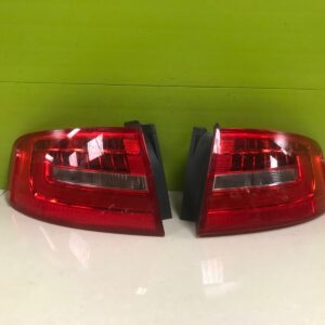 *Audi A4 b8 saloon 2011- Genuine pair led rear lights