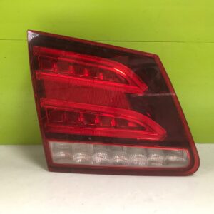 Mercedes e class 2013-16 genuine rear passenger  led light a2129061903