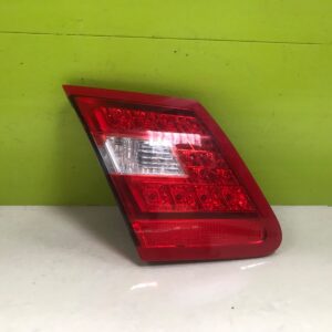 Mercedes e class w212 2009-13 genuine rear passenger  led light a2128200764